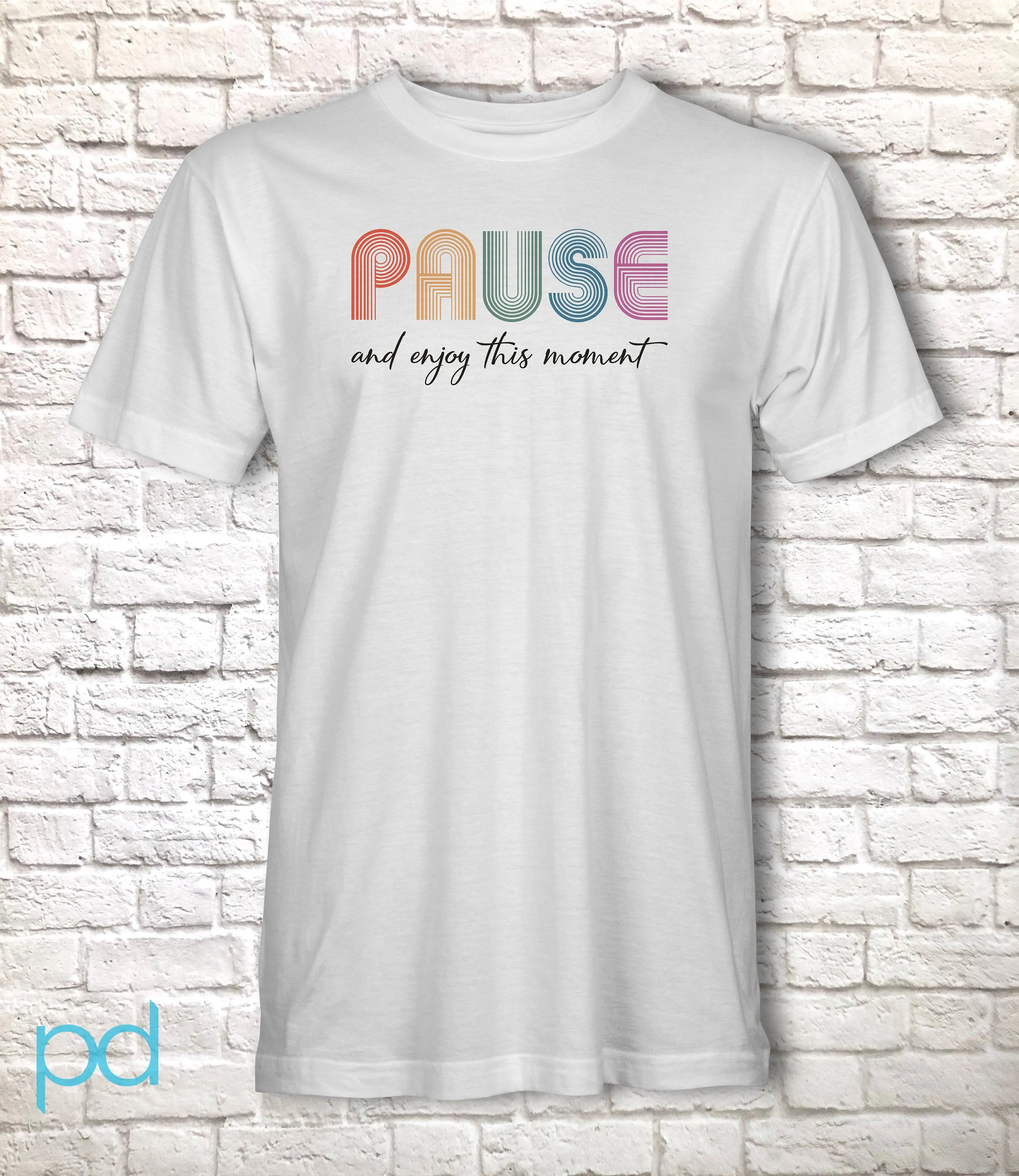 PAUSE T Shirt, Calm Reflection Birthday Gift T-Shirt in Retro Vintage 70s style, Chill Relax Unisex Tee Shirt Top For Men or Women