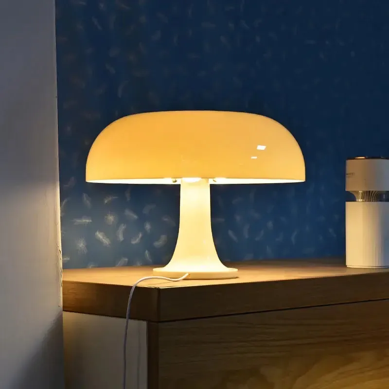 Retro Creative Mushroom Table Lamp