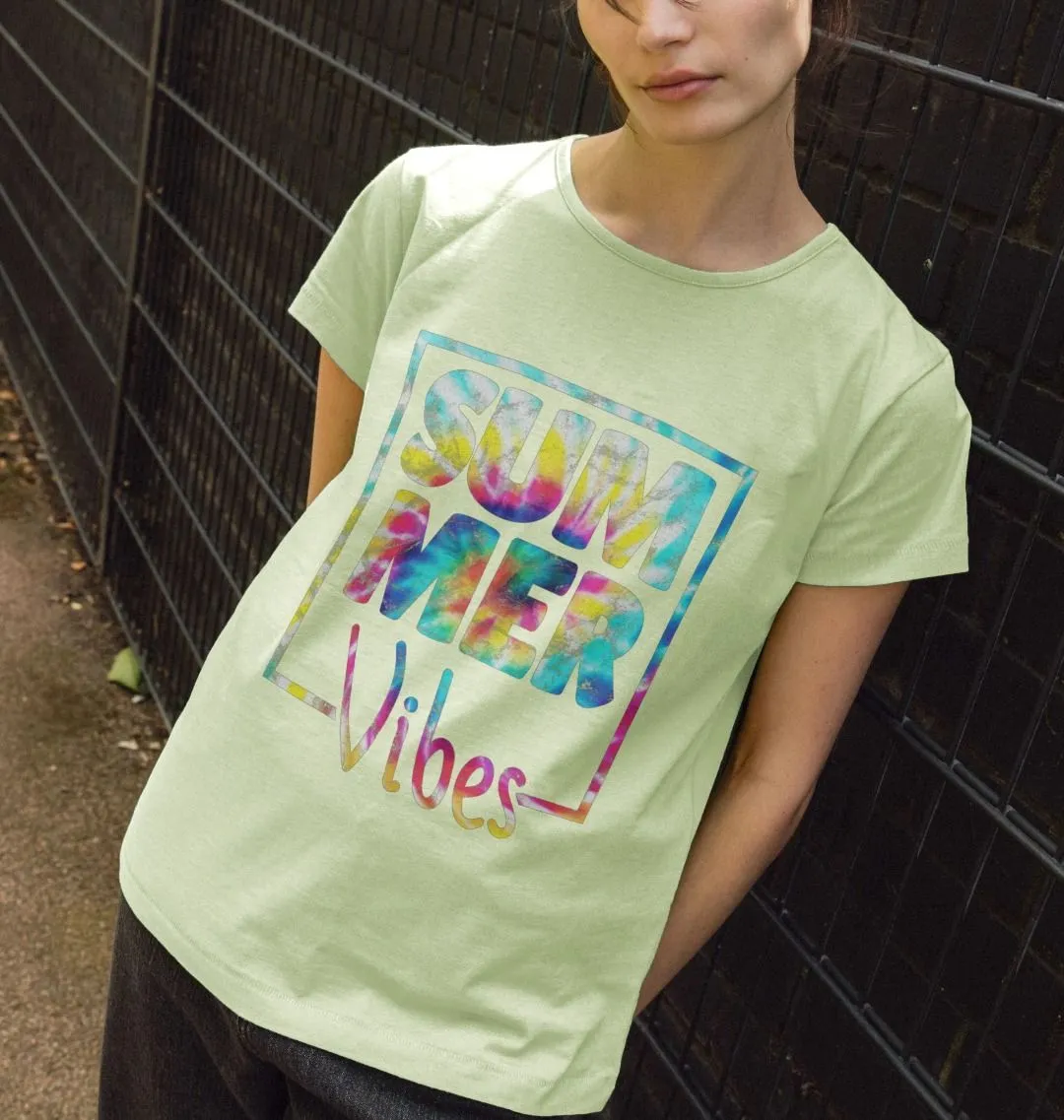 Women's Summer Vibes Organic Tee